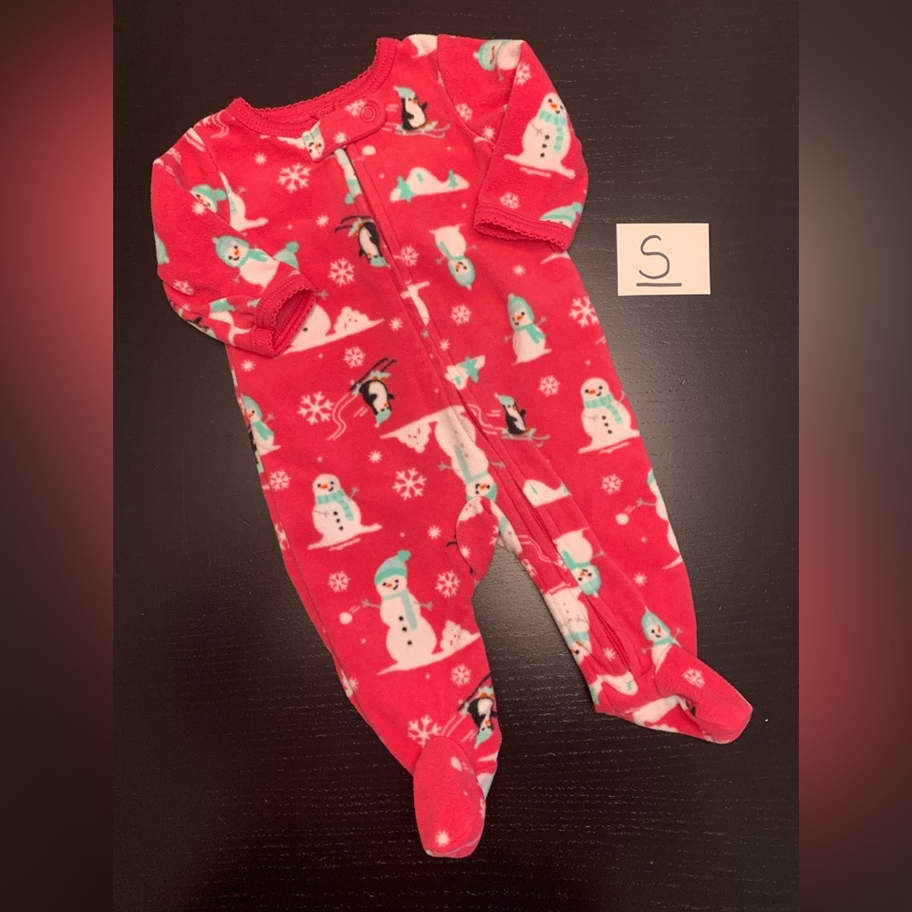 ⭐️2/$13.00⭐️ Carter's NB Snowman and Penguin Sleeper